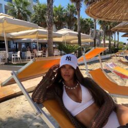 Karşıyaka Çarşı Escort Bayan Bade